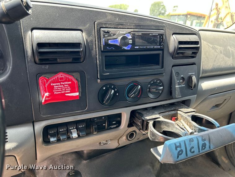 image for item OK9612 2005 Ford F550 Super Duty  dump flatbed truck