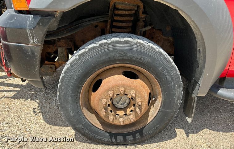 image for item OK9612 2005 Ford F550 Super Duty  dump flatbed truck