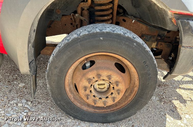 image for item OK9612 2005 Ford F550 Super Duty  dump flatbed truck