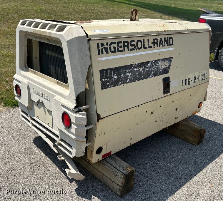 image for item OK9629 2000 Ingersoll Rand PL185WJD  air compressor