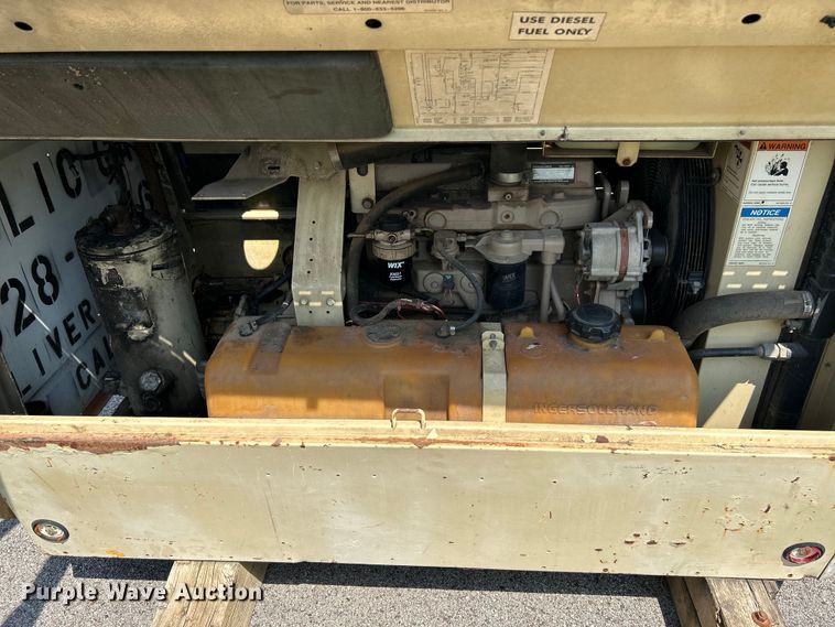 image for item OK9629 2000 Ingersoll Rand PL185WJD  air compressor