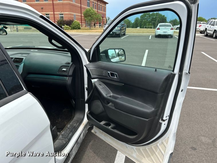 image for item OK9632 2013 Ford Explorer Police Interceptor  SUV