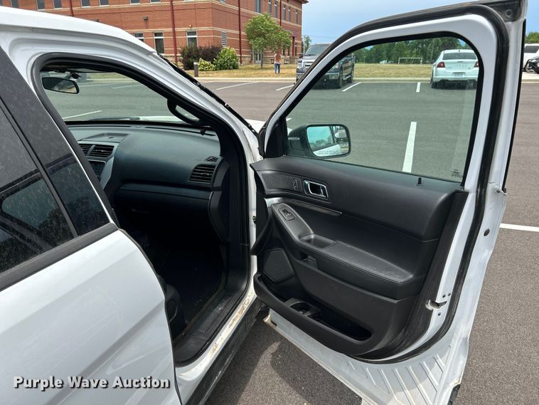 image for item OK9633 2013 Ford Explorer Police Interceptor  SUV