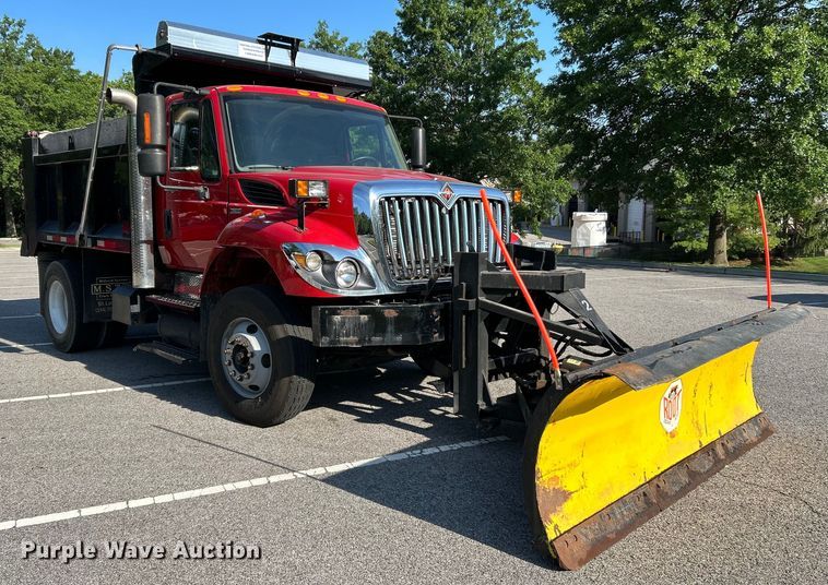 image for item OK9648 2009 International WorkStar 7400  dump truck