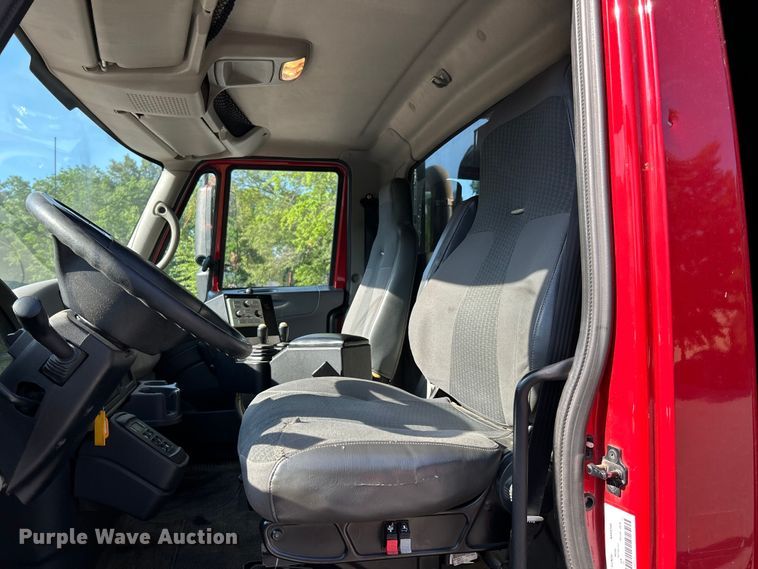 image for item OK9648 2009 International WorkStar 7400  dump truck