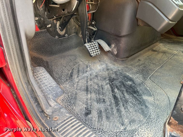 image for item OK9648 2009 International WorkStar 7400  dump truck