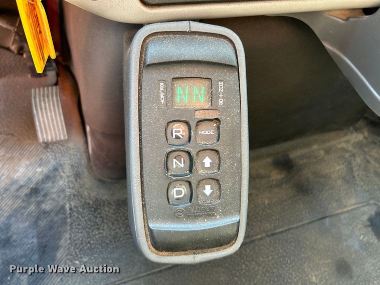 image for item OK9648 2009 International WorkStar 7400  dump truck