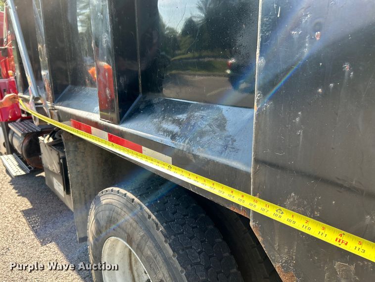 image for item OK9648 2009 International WorkStar 7400  dump truck