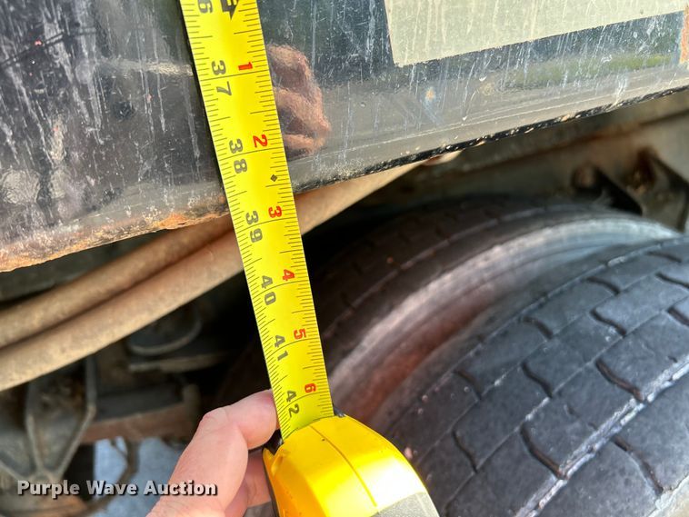 image for item OK9648 2009 International WorkStar 7400  dump truck