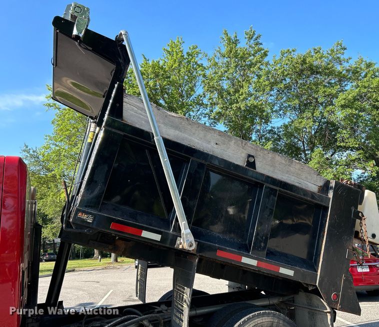 image for item OK9648 2009 International WorkStar 7400  dump truck