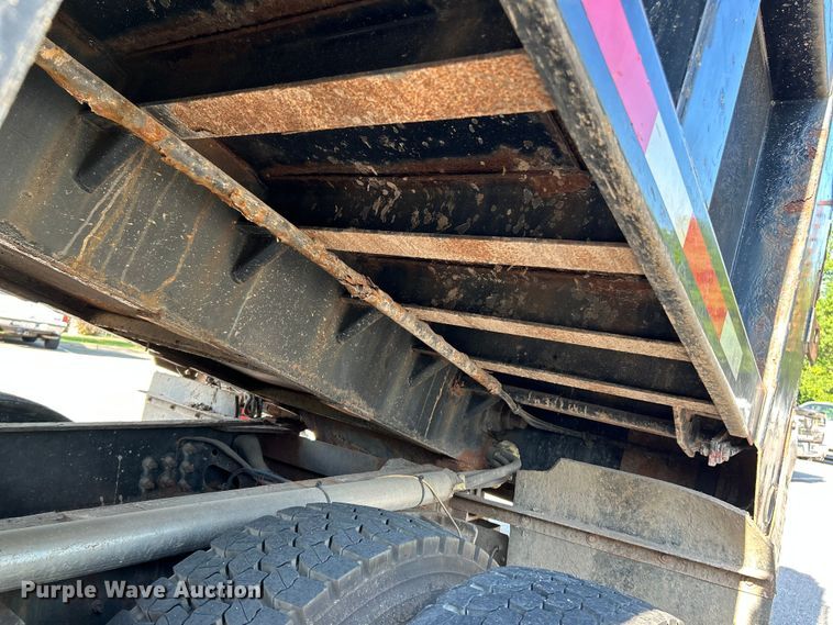 image for item OK9648 2009 International WorkStar 7400  dump truck