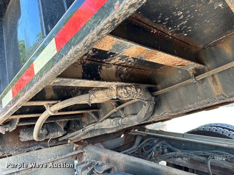 image for item OK9648 2009 International WorkStar 7400  dump truck