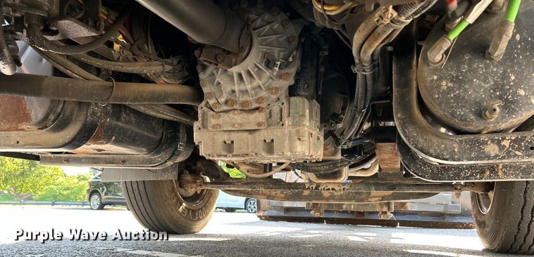 image for item OK9648 2009 International WorkStar 7400  dump truck