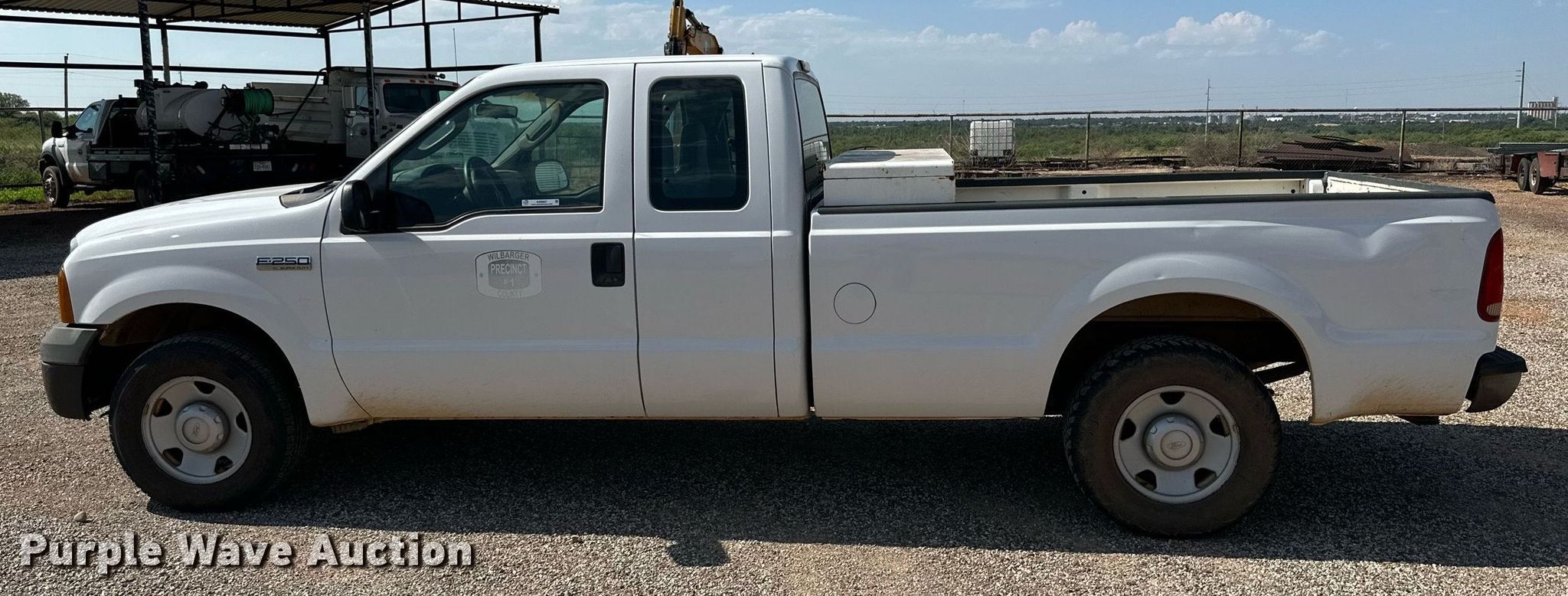 2006 Ford F250 XL Super Duty SuperCab pickup truck in Vernon, TX Item