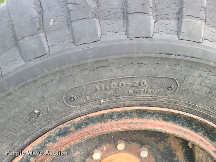 image for item BR9781 Richardton 1200  silage dump wagon