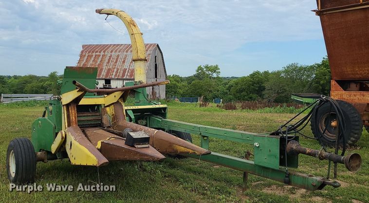 image for item BR9782 John Deere  forage harvester