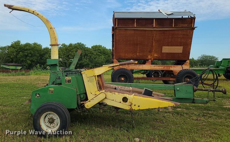 image for item BR9782 John Deere  forage harvester