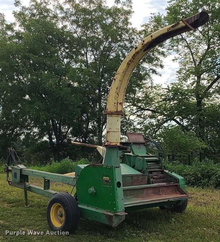 image for item BR9782 John Deere  forage harvester