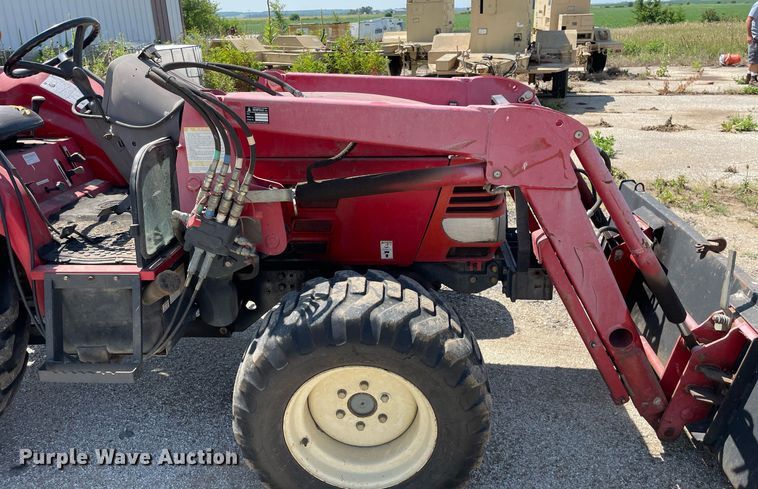 image for item DL3851 Century 3040  MFWD tractor