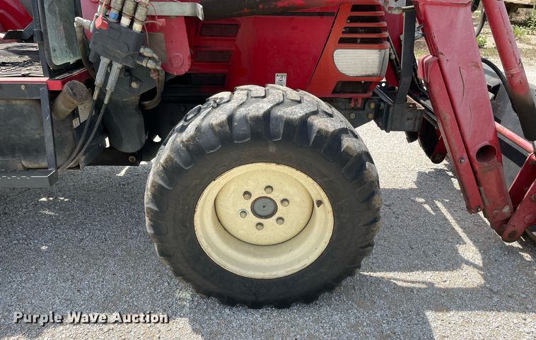 image for item DL3851 Century 3040  MFWD tractor