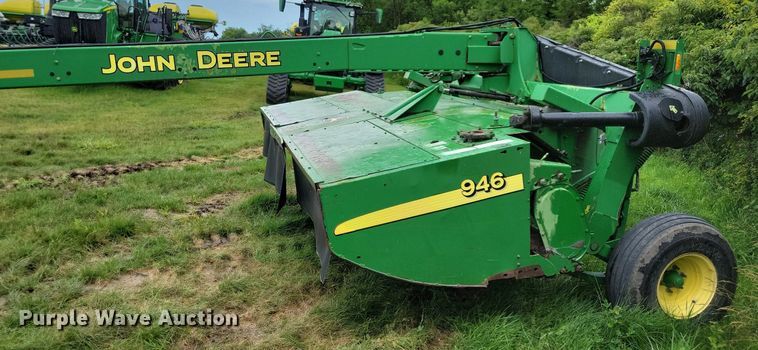 image for item DN4005 2008 John Deere 946 MoCo  swather / windrower