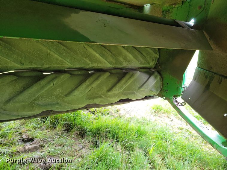 image for item DN4005 2008 John Deere 946 MoCo  swather / windrower