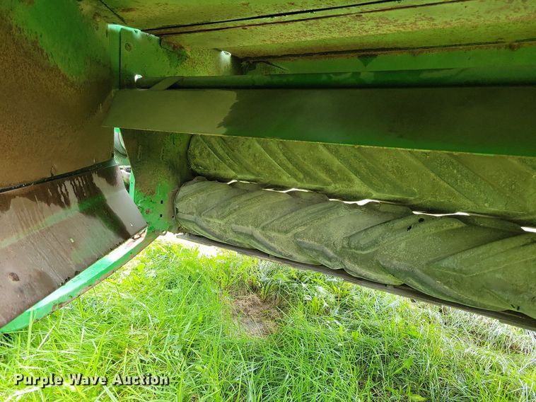 image for item DN4005 2008 John Deere 946 MoCo  swather / windrower