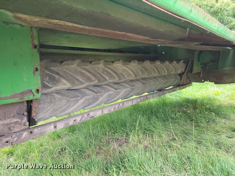 image for item DN4005 2008 John Deere 946 MoCo  swather / windrower