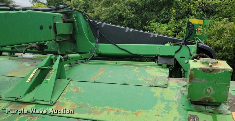 image for item DN4006 2007 John Deere 946 MoCo  swather / windrower
