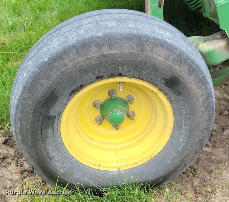 image for item DN4006 2007 John Deere 946 MoCo  swather / windrower