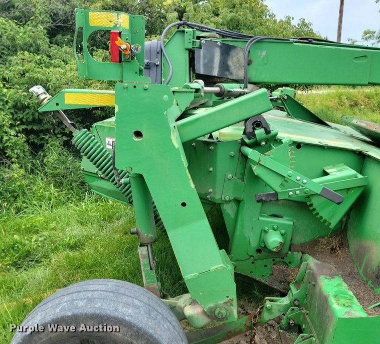 image for item DN4006 2007 John Deere 946 MoCo  swather / windrower