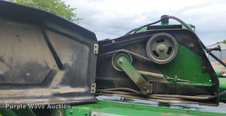 image for item DN4006 2007 John Deere 946 MoCo  swather / windrower