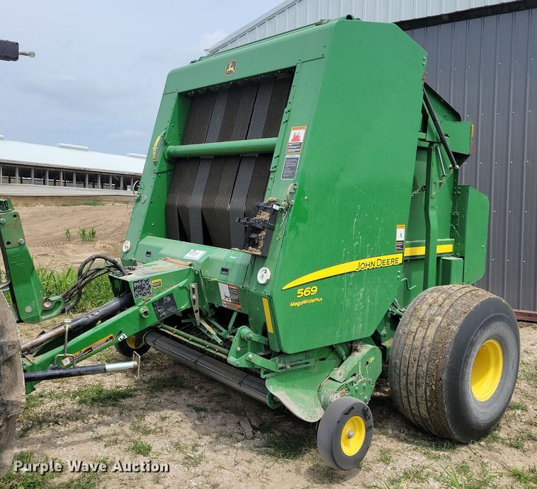 image for item DN4008 John Deere 569 Mega Wide Plus  round baler