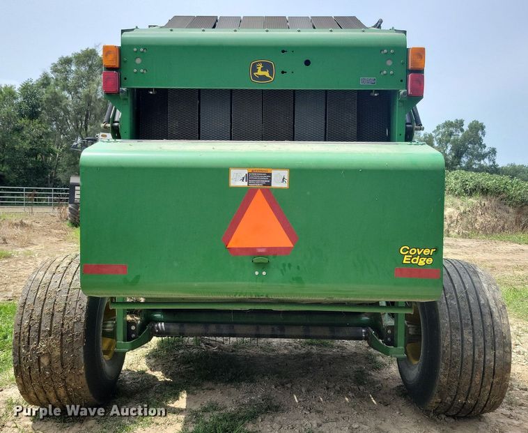 image for item DN4008 John Deere 569 Mega Wide Plus  round baler