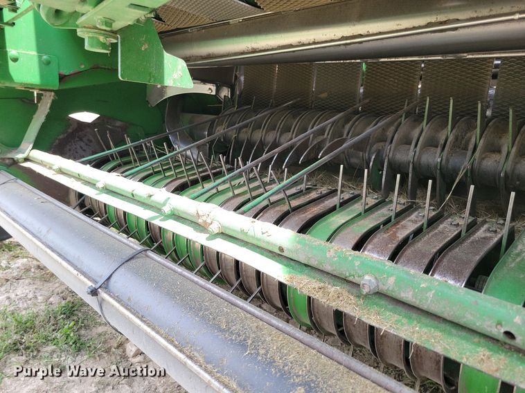image for item DN4008 John Deere 569 Mega Wide Plus  round baler