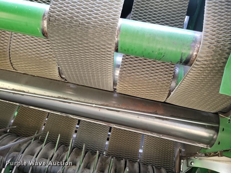 image for item DN4008 John Deere 569 Mega Wide Plus  round baler