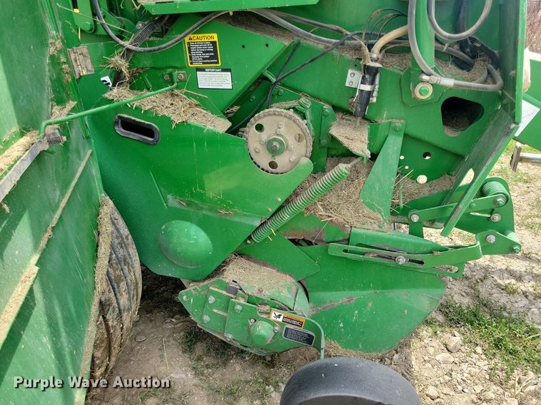 image for item DN4008 John Deere 569 Mega Wide Plus  round baler