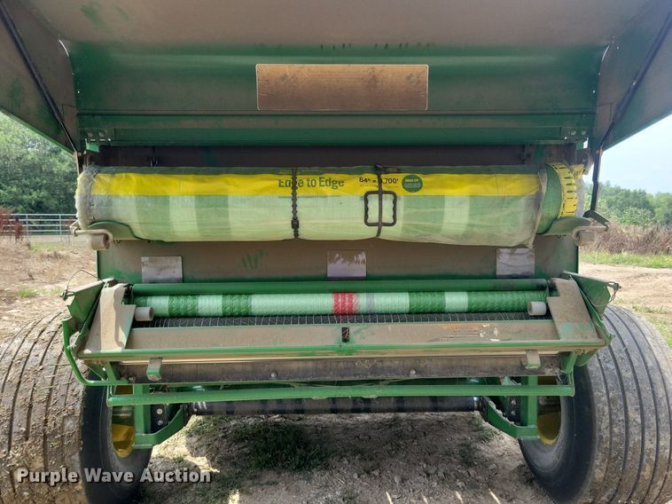 image for item DN4008 John Deere 569 Mega Wide Plus  round baler