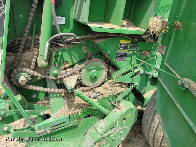 image for item DN4008 John Deere 569 Mega Wide Plus  round baler