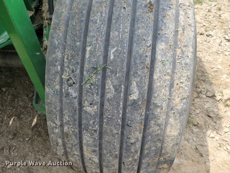 image for item DN4008 John Deere 569 Mega Wide Plus  round baler