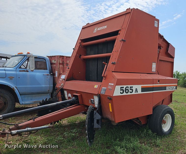 image for item DN8577 Hesston 565A  round baler