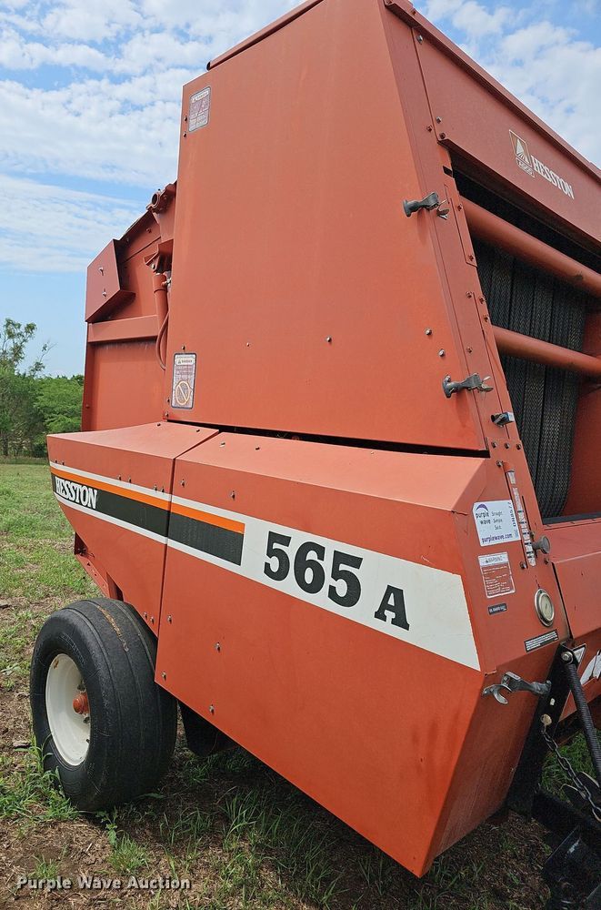 image for item DN8577 Hesston 565A  round baler