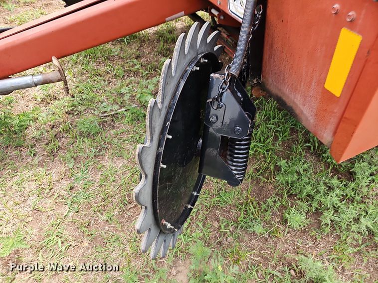 image for item DN8577 Hesston 565A  round baler