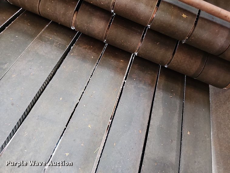 image for item DN8577 Hesston 565A  round baler