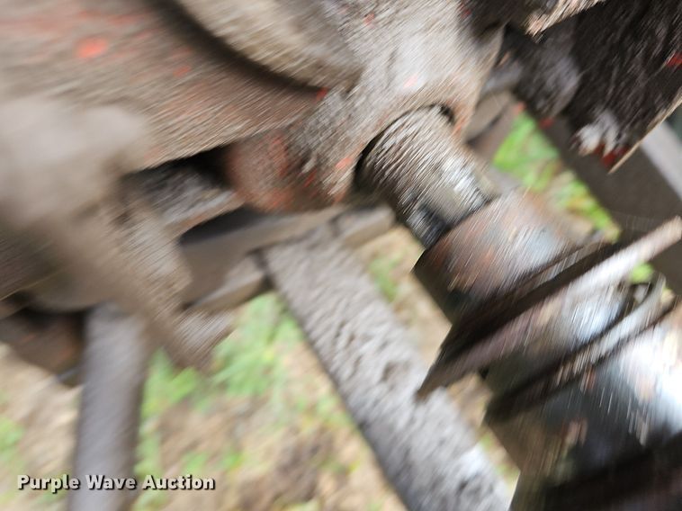 image for item DN8577 Hesston 565A  round baler