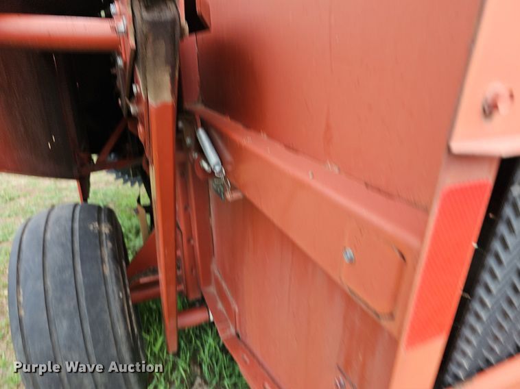 image for item DN8577 Hesston 565A  round baler