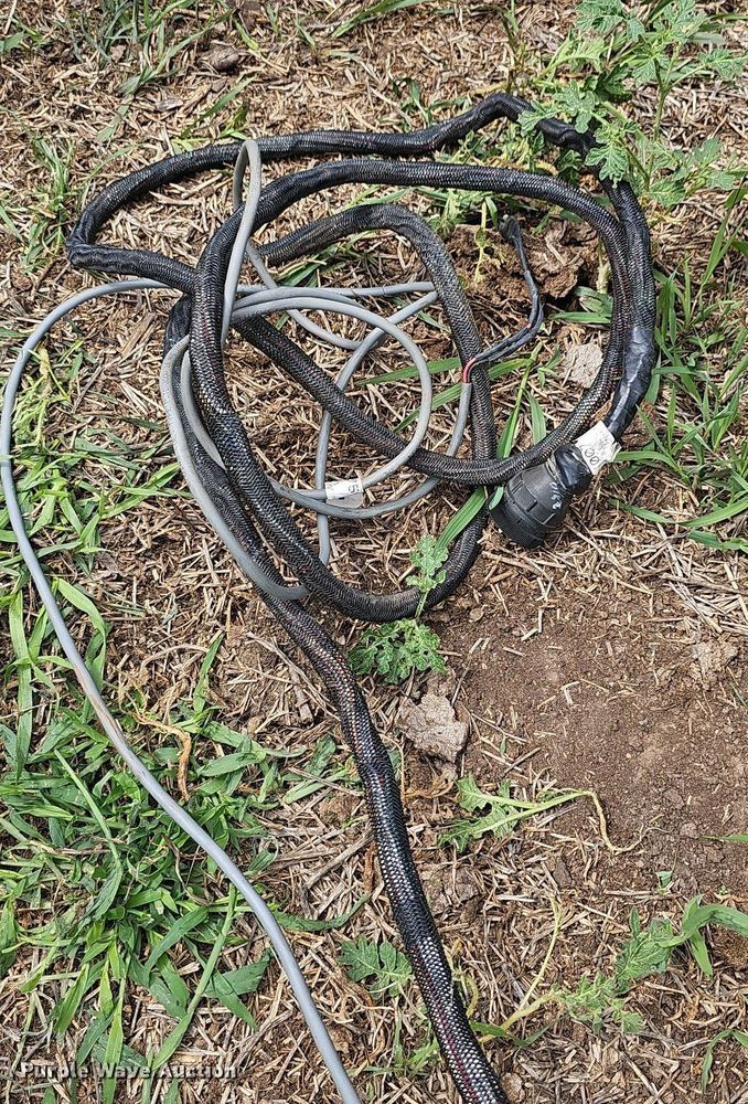 image for item DN8577 Hesston 565A  round baler