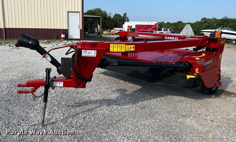 image for item DO2196 2018 Case IH DC102F  swather / windrower