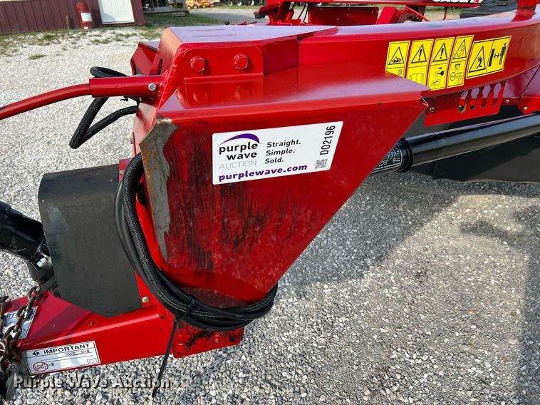 image for item DO2196 2018 Case IH DC102F  swather / windrower