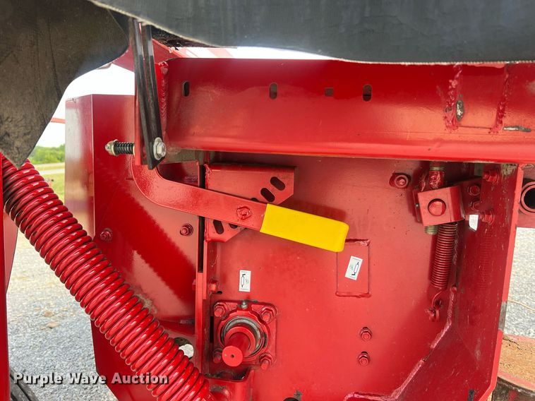 image for item DO2196 2018 Case IH DC102F  swather / windrower